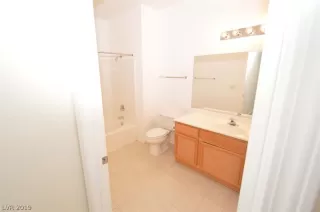 Photo #2: 2137221 Listing 