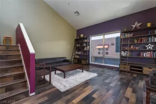 Photo #5: 2137223 Listing 