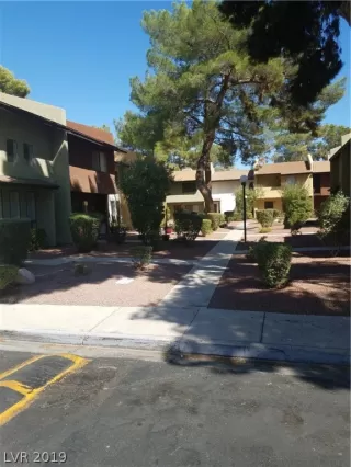 Photo #2: 2137232 Listing