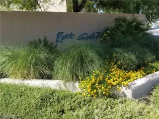 Photo #1: 2137258 Listing