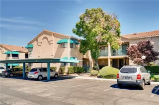 Photo #2: 2137258 Listing