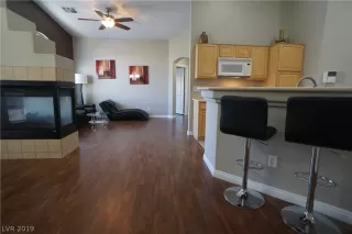 Photo #1: 2137278 Listing 