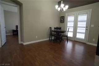 Photo #2: 2137278 Listing 