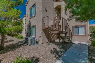 Photo #1: 2137316 Listing 