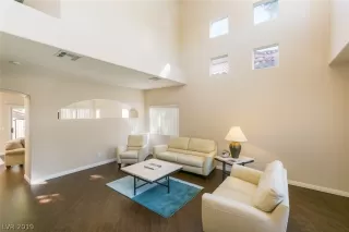 Photo #1: 2137334 Listing