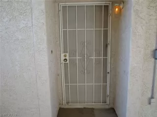 Photo #1: 2137350 Listing 