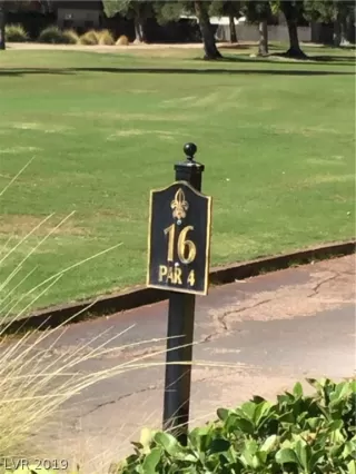 Photo #4: 2137377 Listing