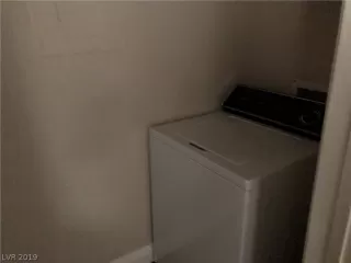 Photo #4: 2137454 Listing