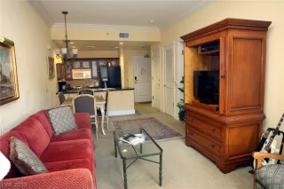 Photo #4: 2137491 Listing 