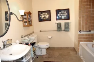 Photo #6: 2137491 Listing 