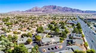 Photo #4: 2137496 Listing