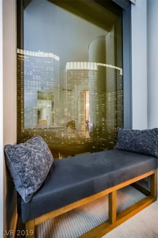 Photo #4: 2137506 Listing 