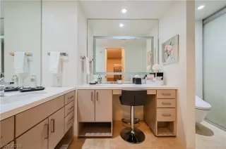 Photo #5: 2137506 Listing 