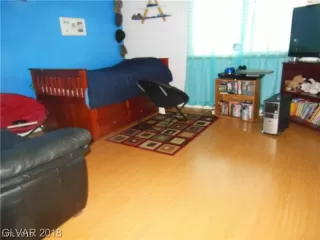 Photo #4: 2137534 Listing 