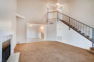 Photo #2: 2137570 Listing