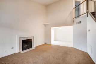 Photo #5: 2137570 Listing