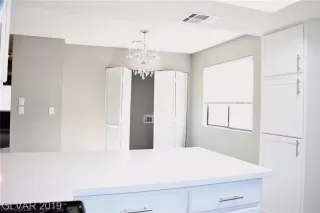 Photo #6: 2137587 Listing 