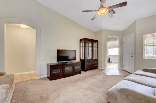 Photo #1: 2137596 Listing