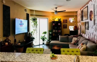 Photo #1: 2137603 Listing 