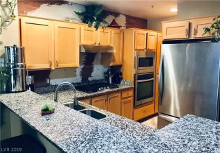 Photo #5: 2137603 Listing 