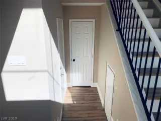 Photo #2: 2137604 Listing 