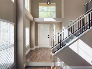 Photo #4: 2137604 Listing 