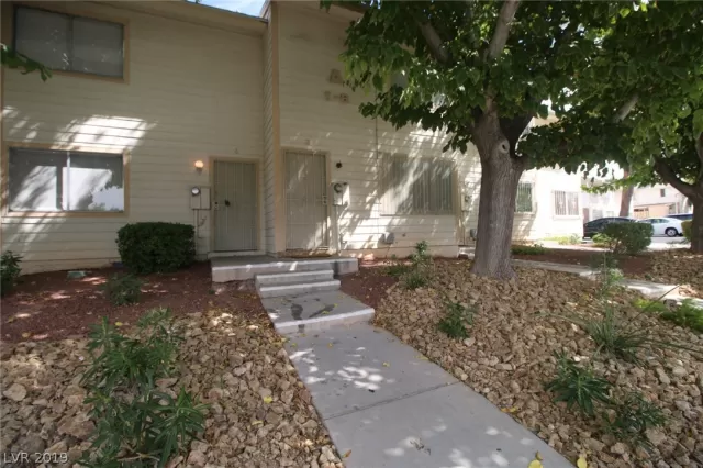 MLS: 2137620 Condo For Sale