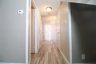 Photo #5: 2137620 Listing 