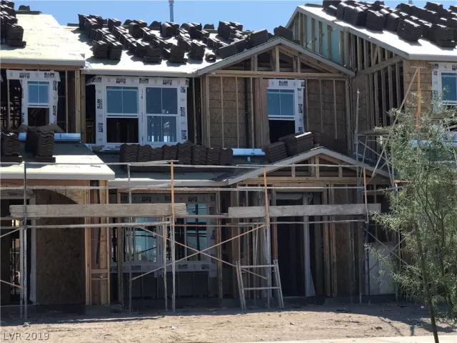 MLS: 2137635 Condo For Sale