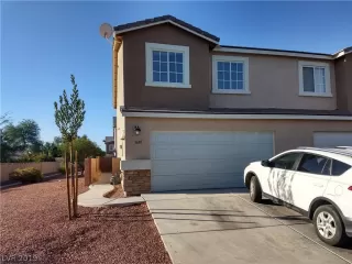 Photo #1: 2137636 Listing