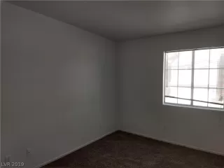 Photo #4: 2137636 Listing