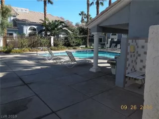 Photo #1: 2137641 Listing 