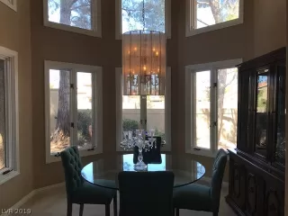 Photo #3: 2137695 Listing