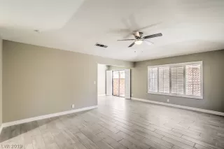 Photo #2: 2137711 Listing 