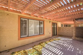 Photo #5: 2137711 Listing 