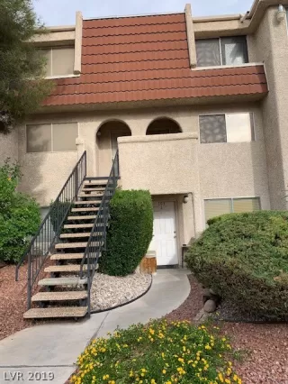 Photo #3: 2137734 Listing