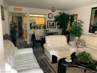 Photo #5: 2137734 Listing