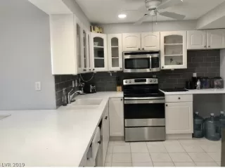 Photo #2: 2137760 Listing 