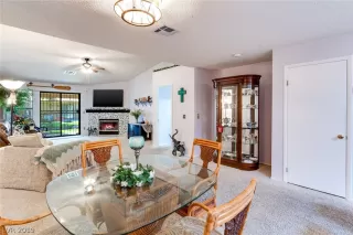 Photo #6: 2137774 Listing