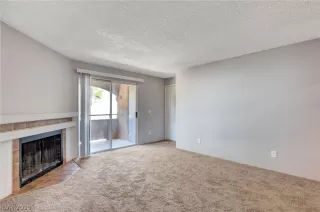 Photo #3: 2137817 Listing