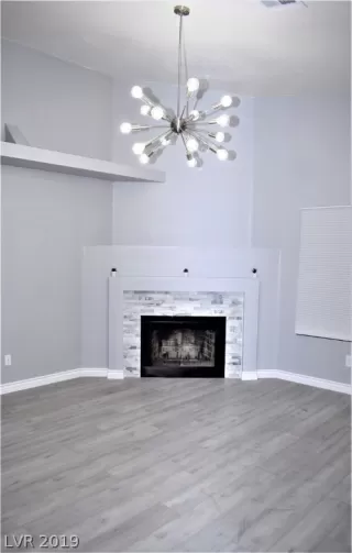 Photo #5: 2137862 Listing 