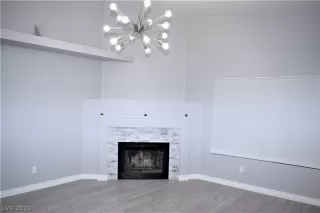 Photo #6: 2137862 Listing 