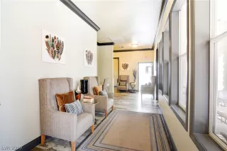Photo #4: 2137897 Listing 