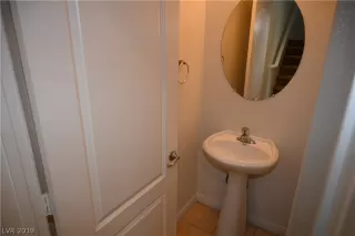 Photo #5: 2138005 Listing 