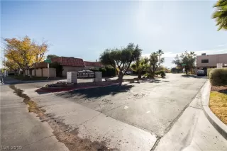 Photo #1: 2138018 Listing