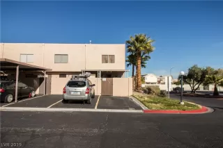 Photo #5: 2138018 Listing