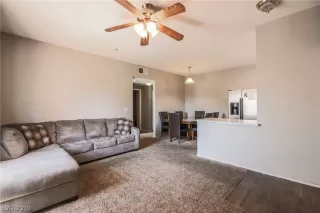 Photo #4: 2138024 Listing