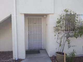 Photo #2: 2138071 Listing