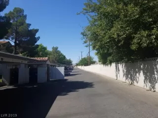 Photo #5: 2138071 Listing