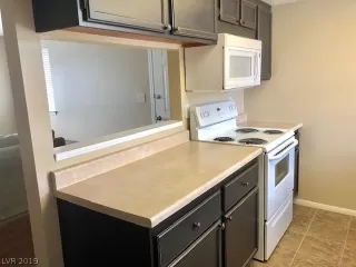 Photo #2: 2138080 Listing